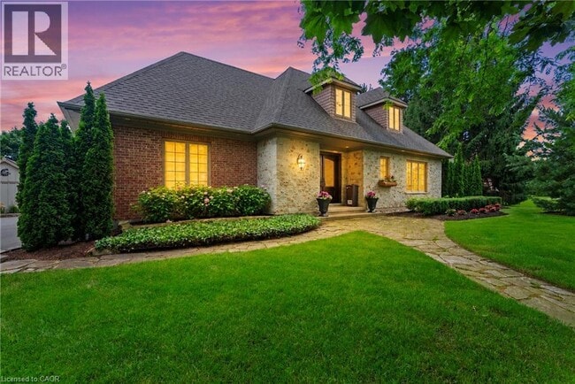 property at 14690 Niagara River Pkwy