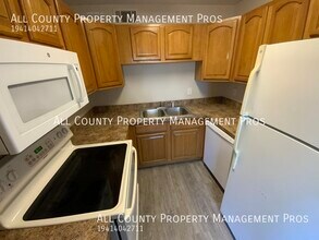 4800 Rilma Ave in Sarasota, FL - Building Photo - Building Photo