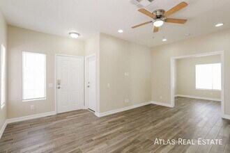 7852 Scammons Bay Ct in Las Vegas, NV - Building Photo - Building Photo