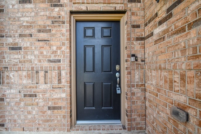 property at 2738 Meandering Elm Trail