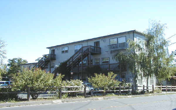 Casablanca Apartments in Sonoma, CA - Building Photo - Building Photo