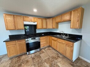 396 N 17th St in San Jose, CA - Building Photo - Building Photo