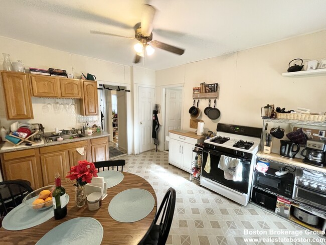 20 Howell St, Unit #1