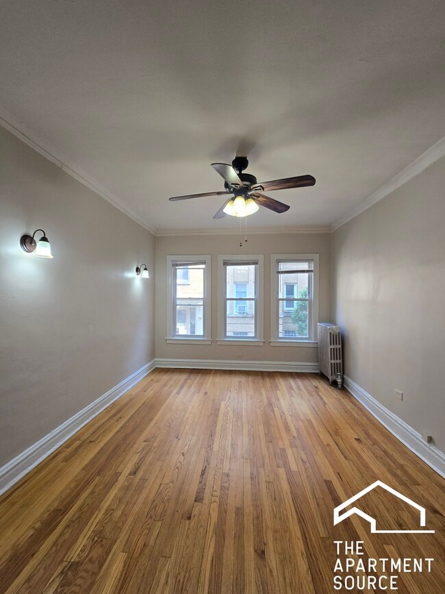 property at 4931 N Whipple St