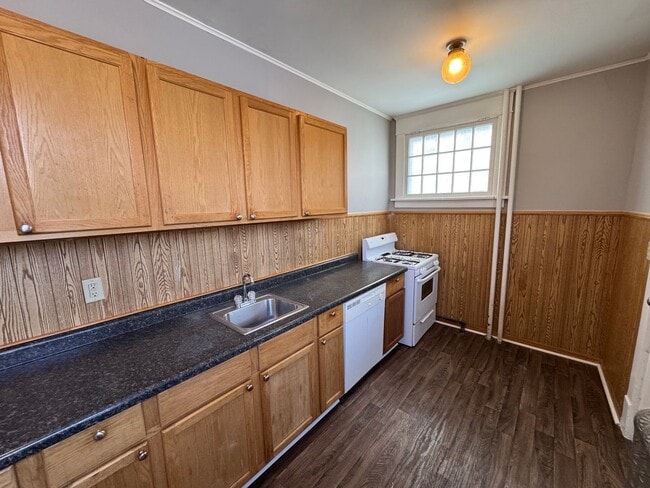 914 23rd St in Rock Island, IL - Building Photo - Building Photo