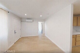 5637 E Palmdale Blvd in Palmdale, CA - Foto de edificio - Building Photo