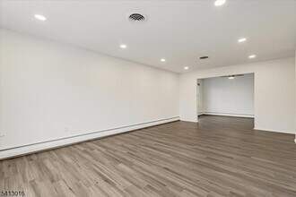 35 Field Rd in Maplewood, NJ - Building Photo - Building Photo