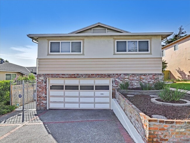 property at 1431 Niles Ave
