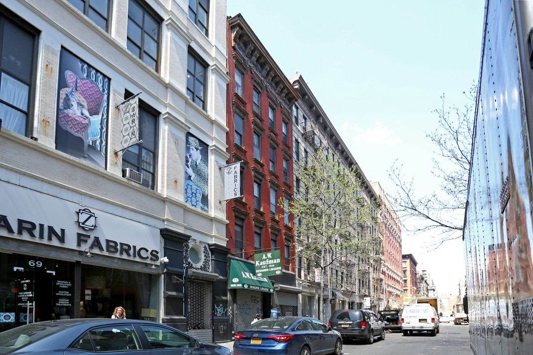 73 Orchard St in New York, NY - Foto de edificio