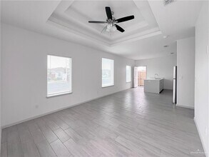 19 Shavano Dr in Edinburg, TX - Building Photo - Building Photo