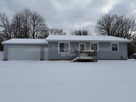 4726 Hanover Ave in Portage, MI - Building Photo