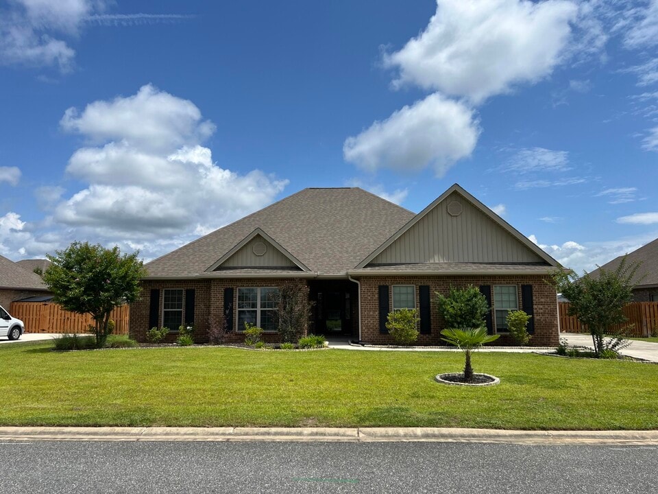 516 Gadwell St in Crestview, FL - Building Photo