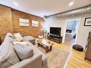 176 Princeton St in Boston, MA - Building Photo - Building Photo
