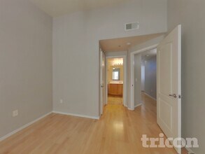 16825 N 14th St, Unit 1523 in Phoenix, AZ - Building Photo - Building Photo