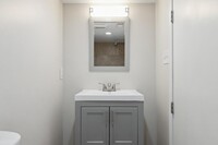 912 N Milton Ave photo'