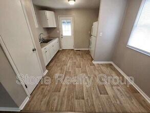 7925 E Lambert Ave in Terre Haute, IN - Building Photo - Building Photo