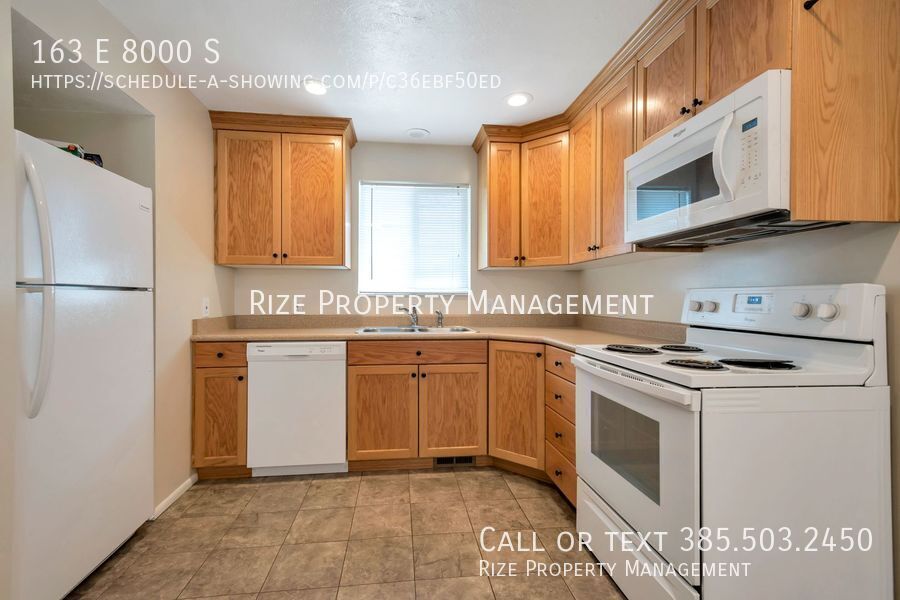 163 E 8000 S in Sandy, UT - Building Photo
