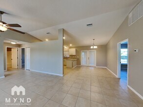 12144 Dubarry Ave in Port Charlotte, FL - Foto de edificio - Building Photo