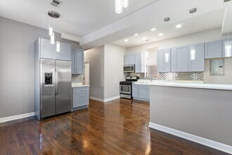 6540 S Maryland Ave in Chicago, IL - Building Photo - Building Photo