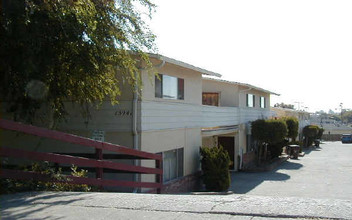 15941 Marcella St in San Leandro, CA - Building Photo - Building Photo