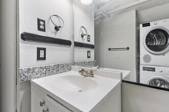 7182 Hickory St in Frisco, TX - Building Photo - Building Photo