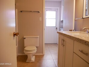 1719 N Circle Dr in Tempe, AZ - Building Photo - Building Photo