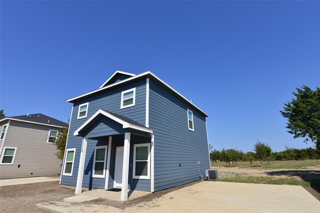 property at 2329 Murphy Ct