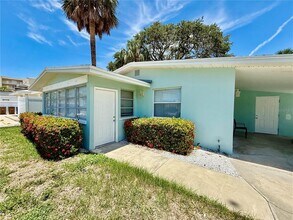 104 15th Ave in Indian Rocks Beach, FL - Building Photo - Building Photo