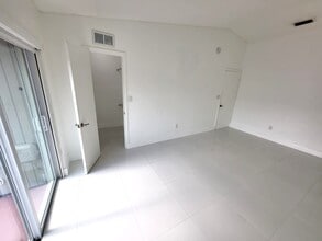 10345 SW 209th Ln in Cutler Bay, FL - Building Photo - Building Photo