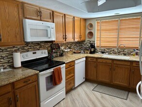 1808 Leisure World in Mesa, AZ - Building Photo - Building Photo