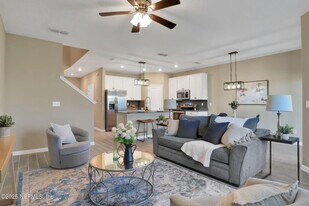 415 Boracay Cir in Saint Johns, FL - Building Photo