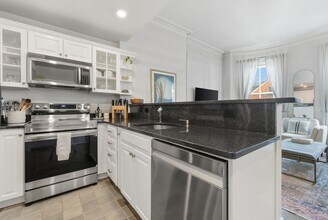 80 W Concord St in Boston, MA - Building Photo - Building Photo