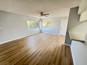 15726 Passage Ave in Paramount, CA - Building Photo - Building Photo