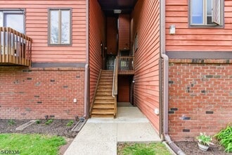 212 Village Commons in Flemington, NJ - Building Photo - Building Photo