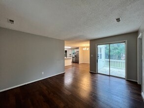 6845 Cedarwood Ct in Norfolk, VA - Building Photo - Building Photo