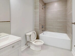 1728 W Susquehanna Ave in Philadelphia, PA - Foto de edificio - Building Photo