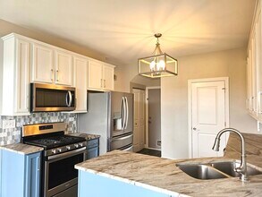 306 Parkside Dr in Shorewood, IL - Building Photo - Building Photo