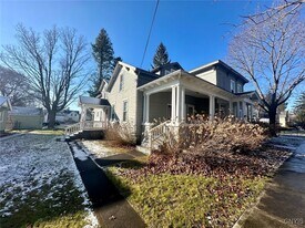7 N Jefferson St in West Carthage, NY - Building Photo