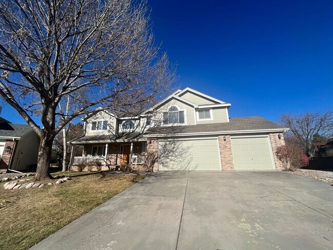 property at 3400 Pearstone Pl