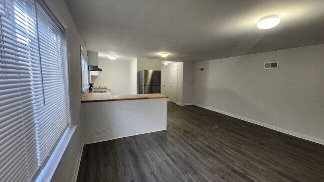 1 Maggiacomo Ln in Pleasant Valley, NY - Building Photo - Building Photo