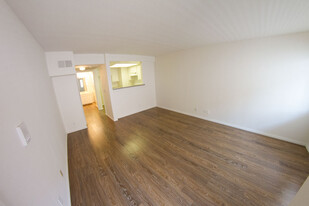 158 N Normandie Ave, Unit 101 Apartments