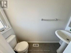 3186 Singleton Ave in London, ON - Building Photo - Building Photo