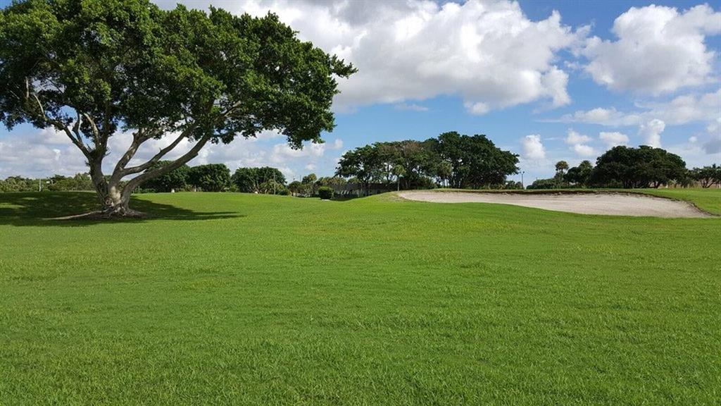 831 Normandy R, Unit 831 NORMANDY R in Delray Beach, FL - Building Photo