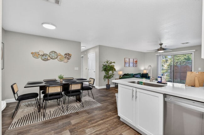 15164 N 140th Dr, Unit ID1370240P in Surprise, AZ - Foto de edificio - Building Photo