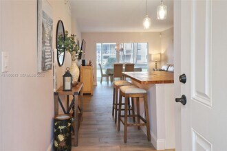 5601 NW 2nd Ave in Boca Raton, FL - Building Photo - Building Photo