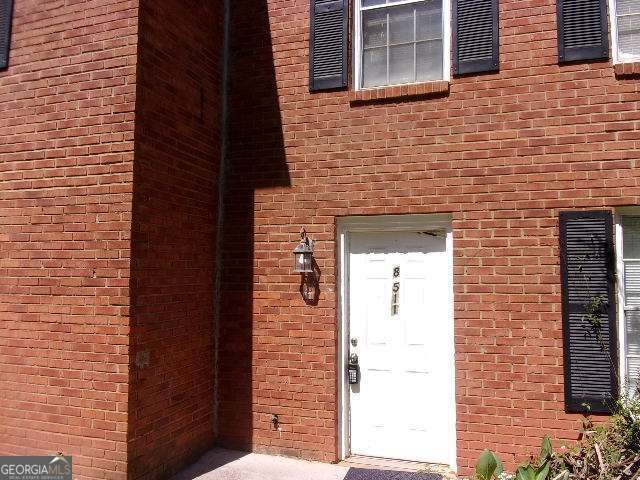 property at 8511 Pineland Dr