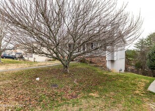 4756 Brierley Dr in Knoxville, TN - Foto de edificio - Building Photo