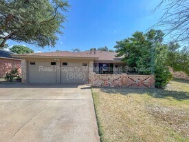 4424 76th St in Lubbock, TX - Building Photo