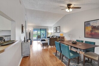 15235 Lakes of Delray Blvd in Delray Beach, FL - Building Photo - Building Photo