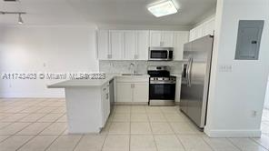 9465 SW 77th Ct in Miami, FL - Building Photo - Building Photo